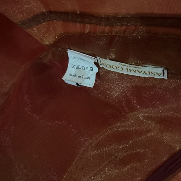 Beautiful top - Picture 8 of 8